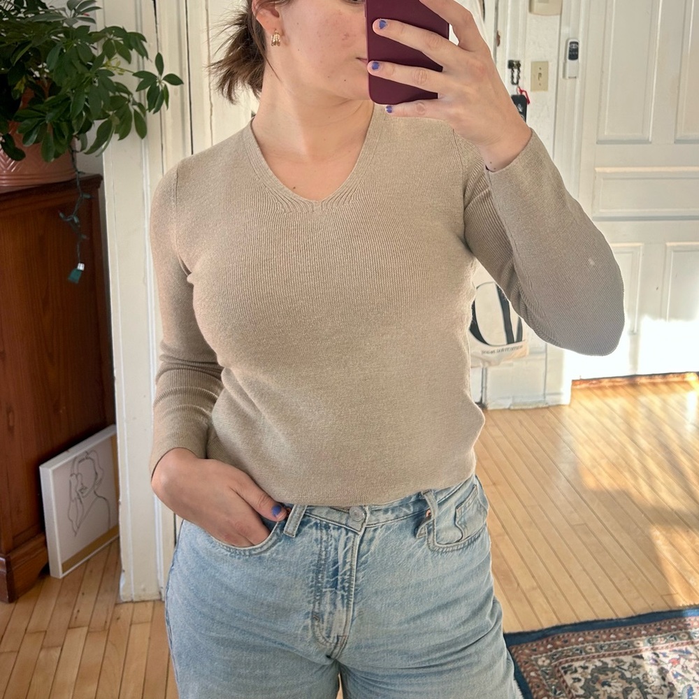 100% Merino Wool Croft & Barrow Women's V-Neck Sweater